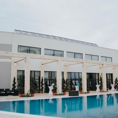 Pik Elegance Hotell Ploieşti Eksteriør bilde