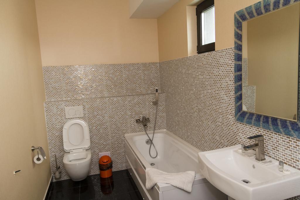 Pik Elegance Hotell Ploieşti Rom bilde