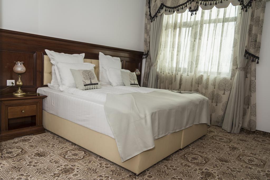 Pik Elegance Hotell Ploieşti Rom bilde