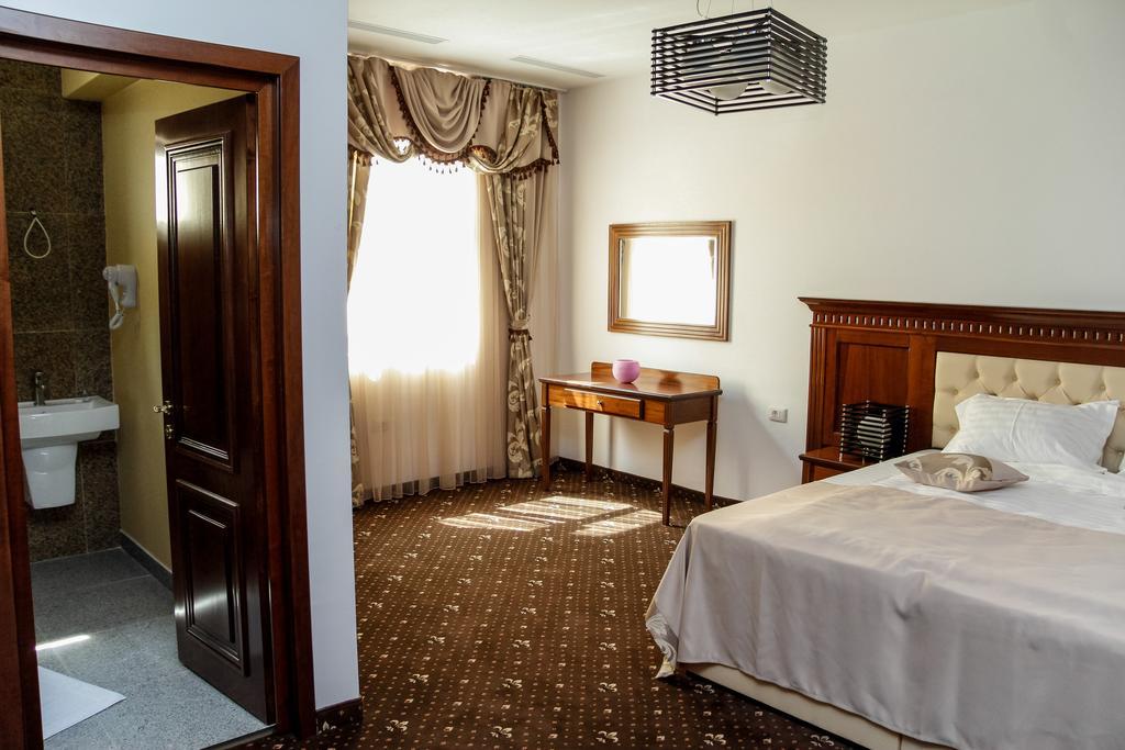 Pik Elegance Hotell Ploieşti Rom bilde