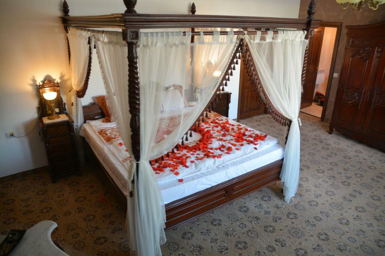Pik Elegance Hotell Ploieşti Eksteriør bilde